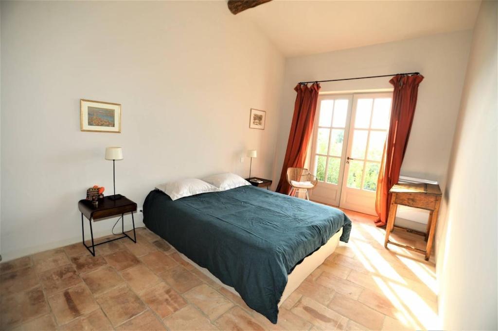 In Gordes, Facing The Entire Luberon Park A Beautiful 5 Bedrooms House Екстер'єр фото